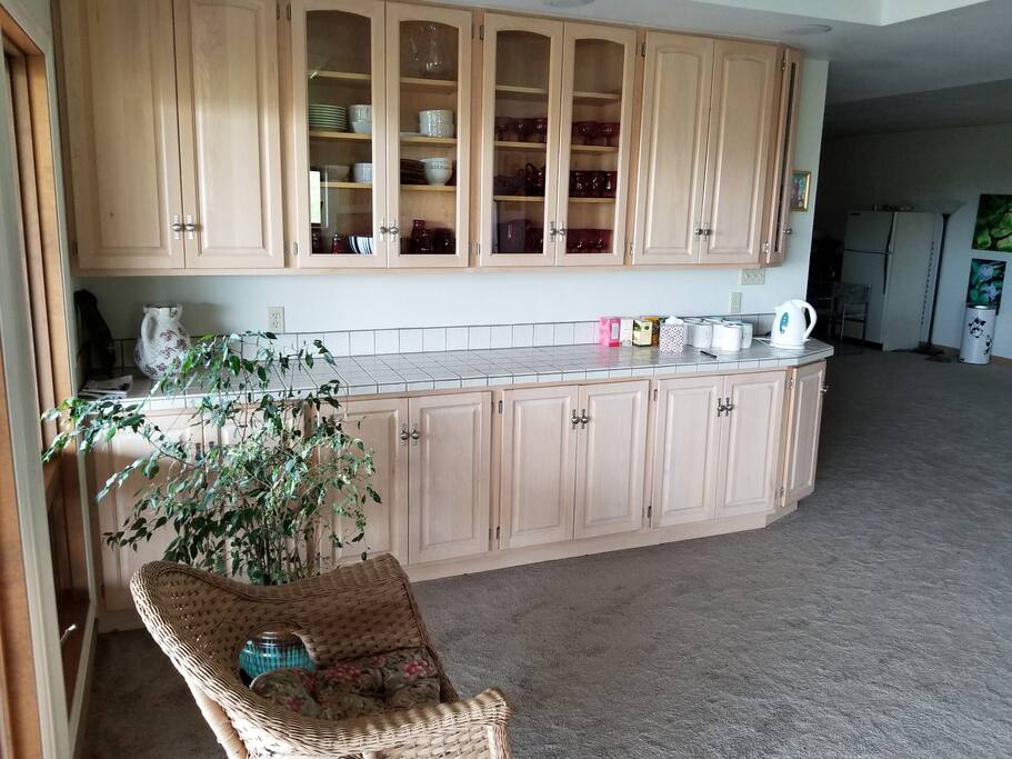 Counter bar.