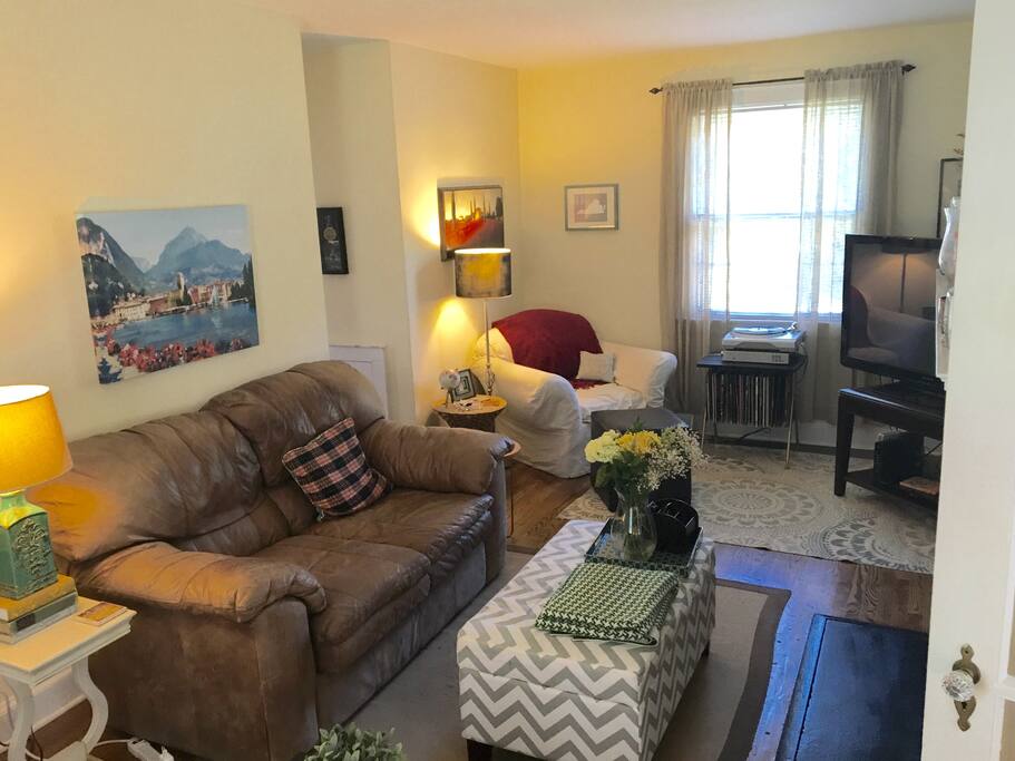 Living Room seats 6 (couch on other wall not pictured.)