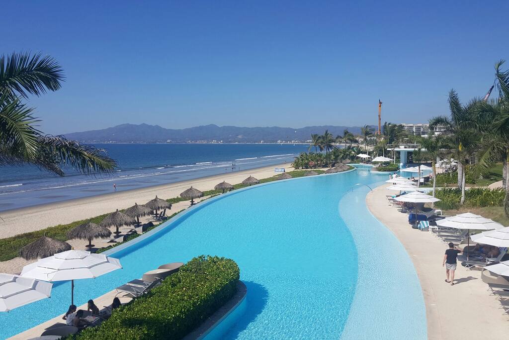 Peninsula lujos condo nuevo vallarta vista al mar Condominiums for