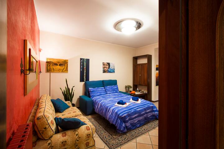 La Rosa Scarlatta – Upper town apartments 8 guests gallery image 5