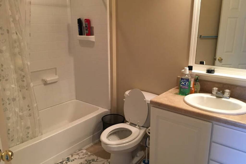 Your personal full bathroom