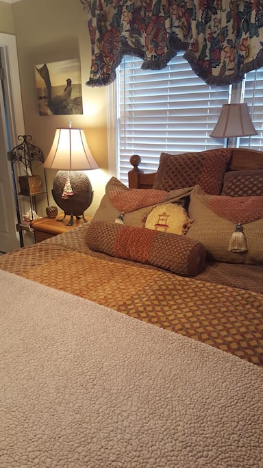 Master Suite with Queen size bed