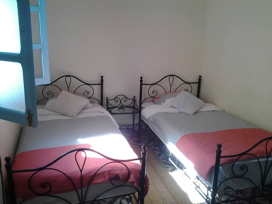 Chambre 2 lit 90