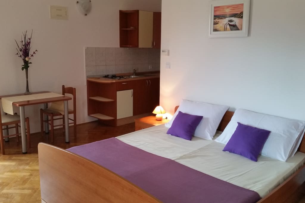 Studio with double bed