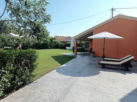 Adamantia's Beach house with Garden Agios Gordios