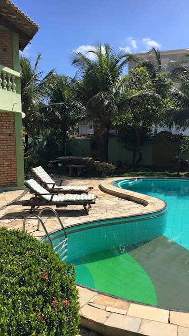 Terrasse et piscine