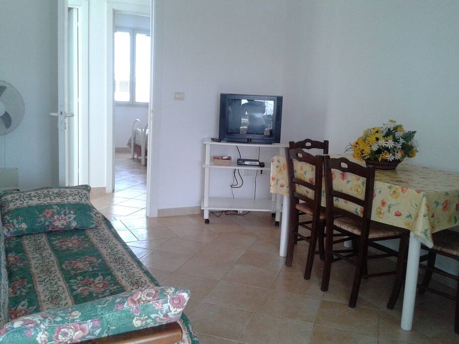 soggiorno con divano letto