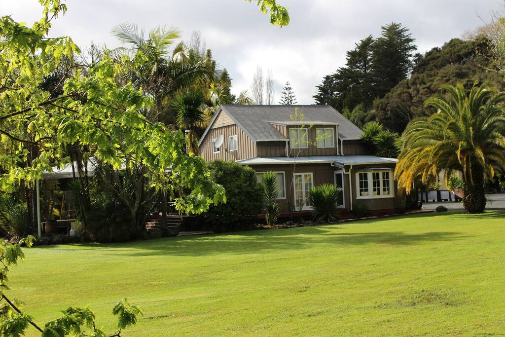 Lodge West