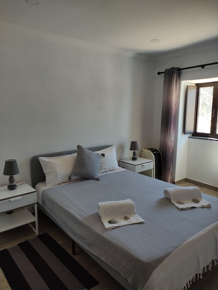 Соба со брачен кревет (широк 125 - 14 