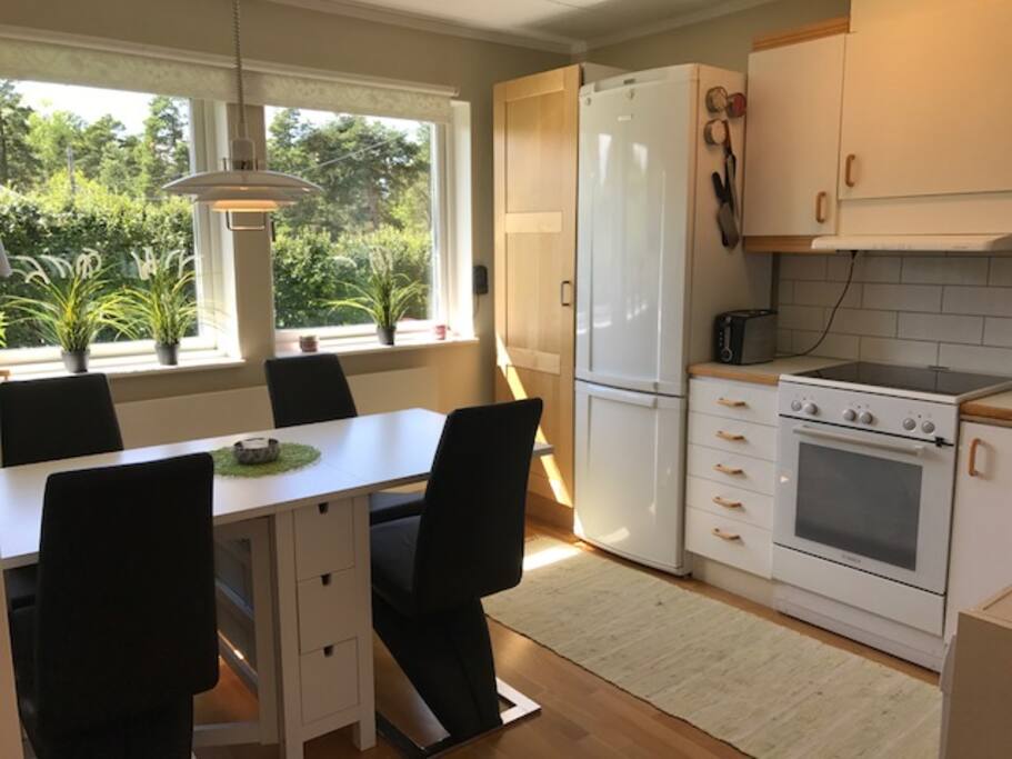 Plenty of space for four people.