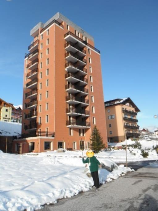 Torre B - Vista Esterni