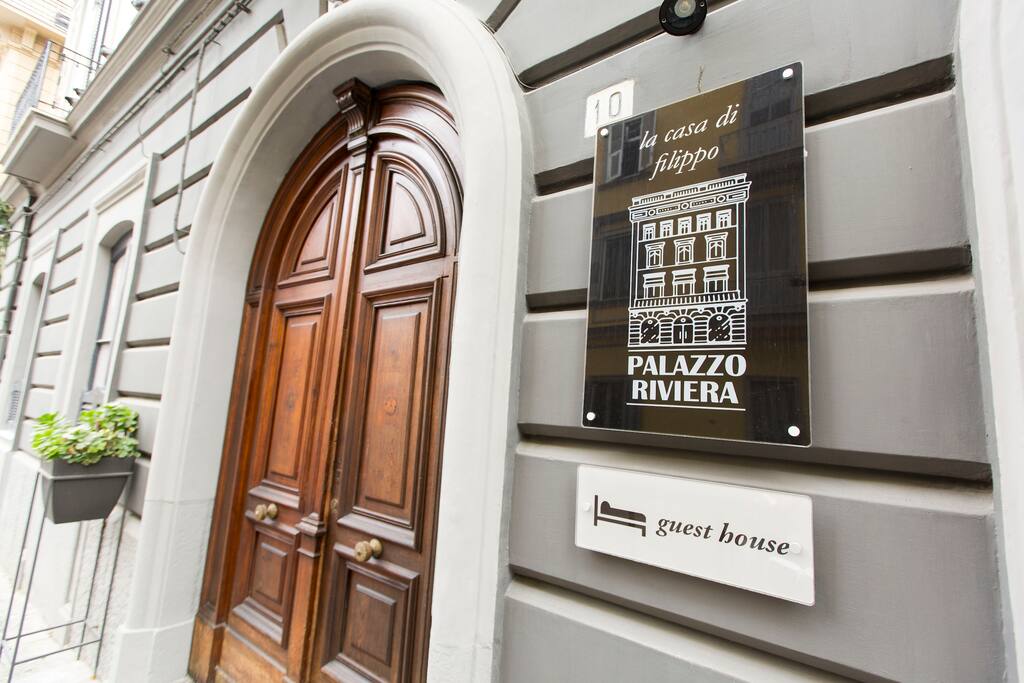 ingresso palazzo riviera