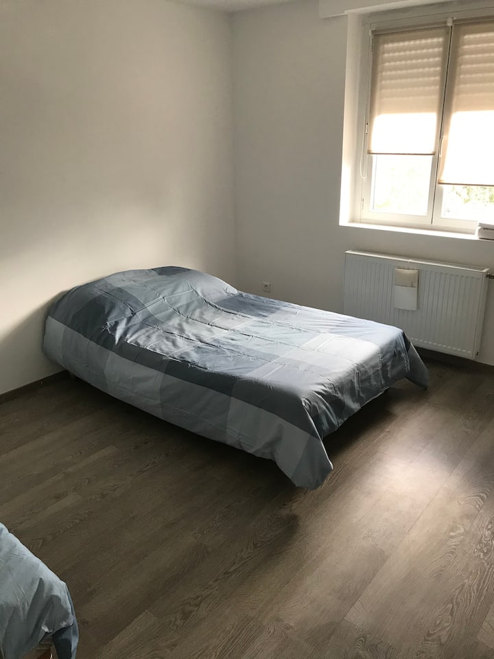 غرفة النوم 2