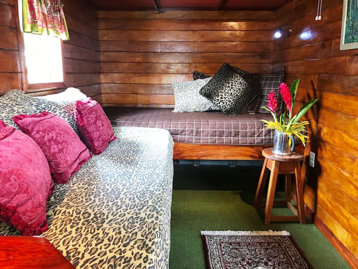 Optional: Second Bedroom offers 2 single beds for houseboat capacity of up to 4 guests.