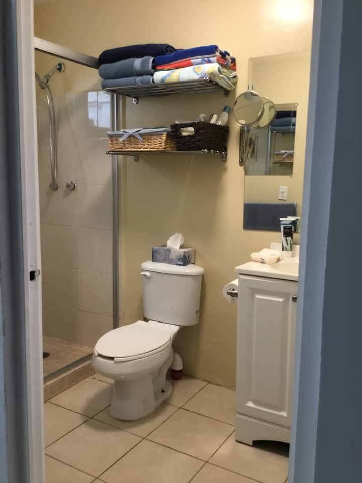 「M&M at House」图片 1