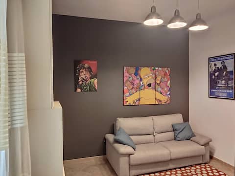 Popular Airbnb listing: Vanvitelli House Santi Apostoli Palace in Napoli