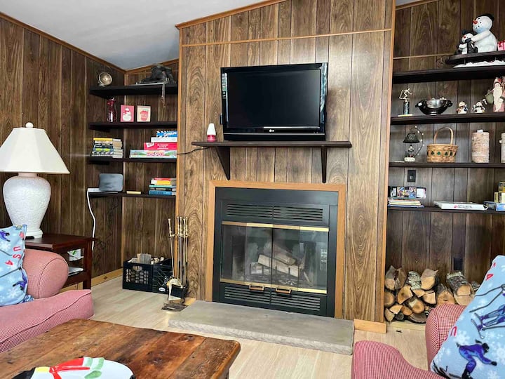 Ridge House at Otis Ridge Ski Area