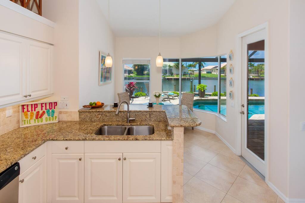 Royal Palms kitchen