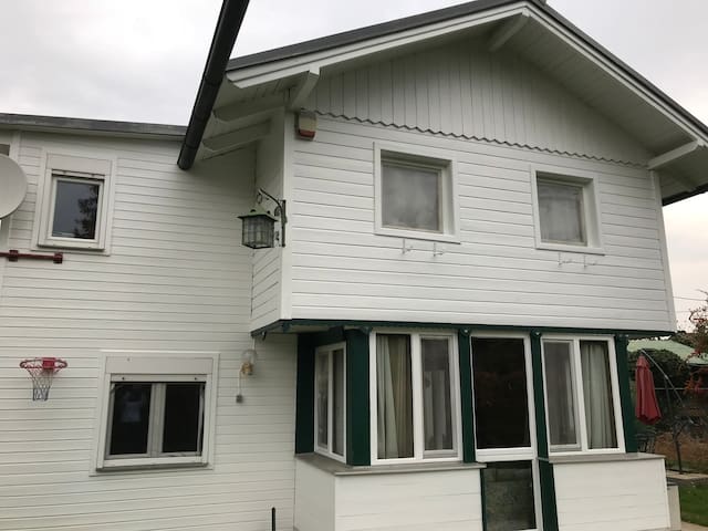 House in Vienna at lake “Alte Donau”