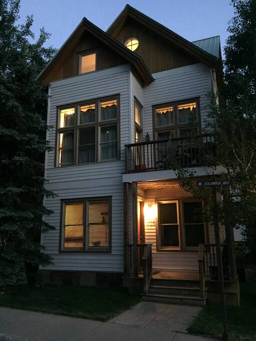 Condo from the front!
