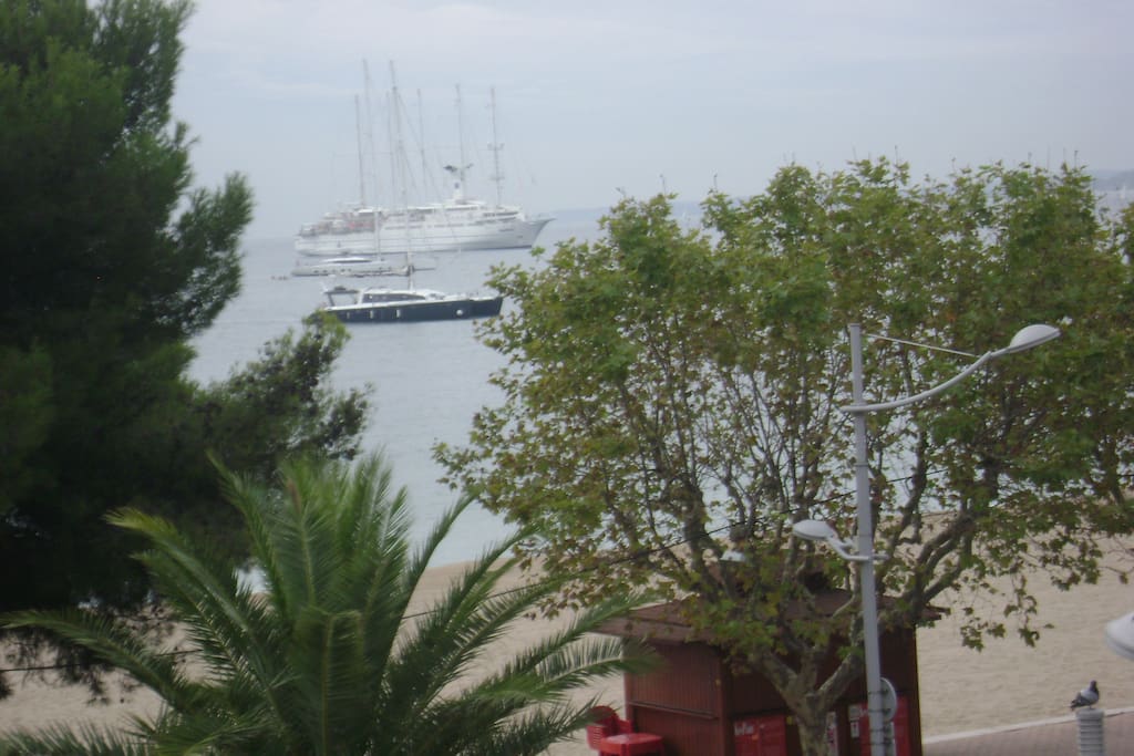 FRONT DE MER