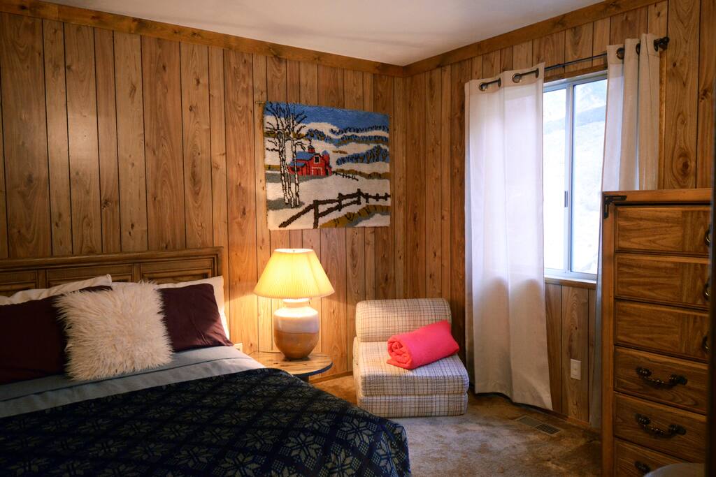Enjoy your bedroom on a mountain slope
