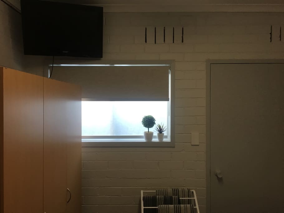 bedroom tv