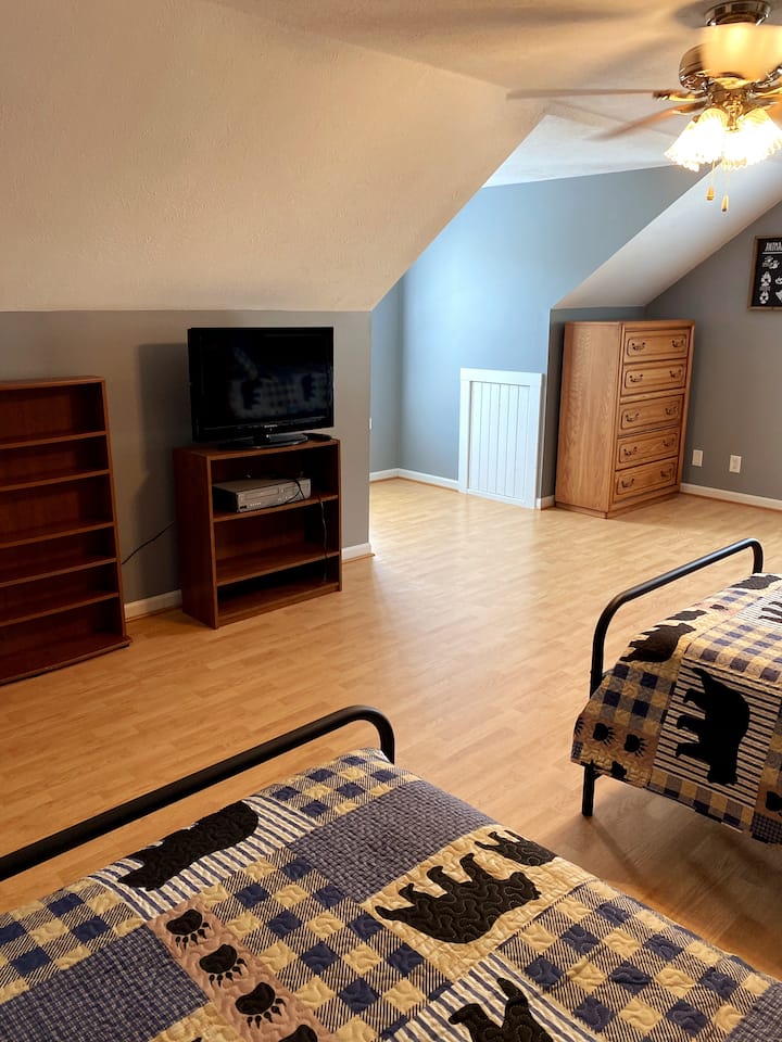 Bunk room