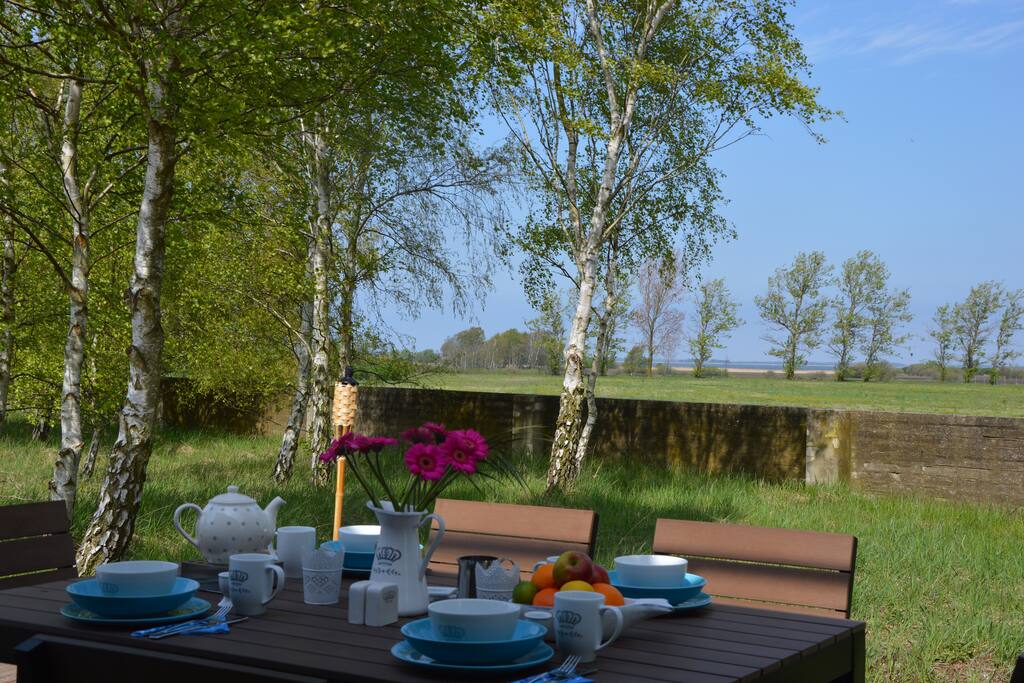 Blick von der Terrasse im EG