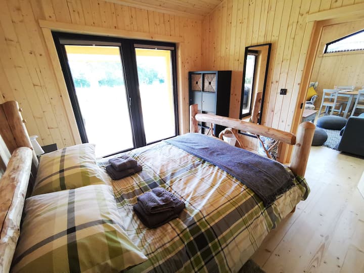 10 Best Cabins With Hot Tub In Surrey, UK Updated 2024 Trip101