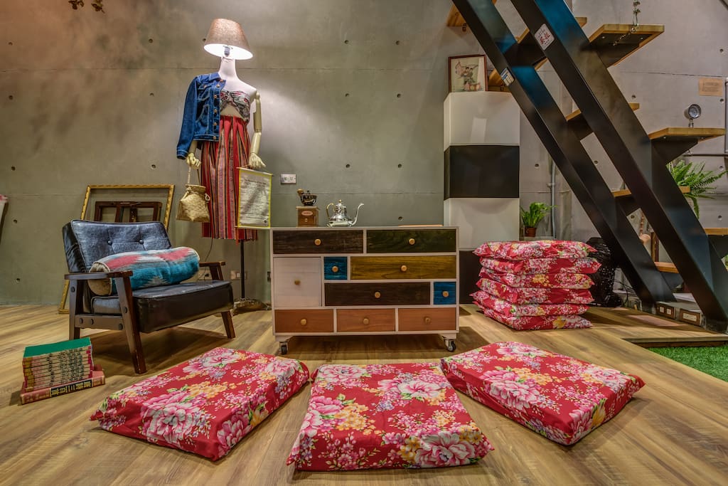 taipei hostel near Ximending and Taipei train station with great design