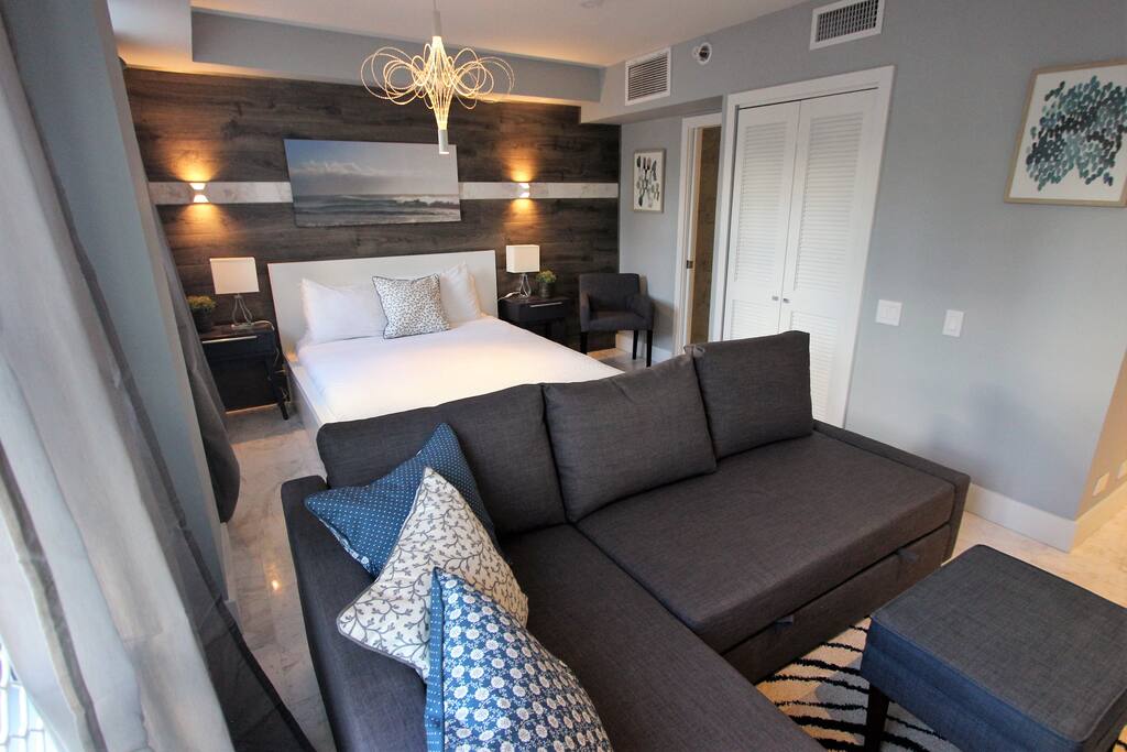The cozy romantic bedroom for you and your loved ones