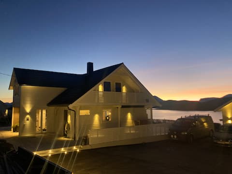 Family-friendly house with unique sea view