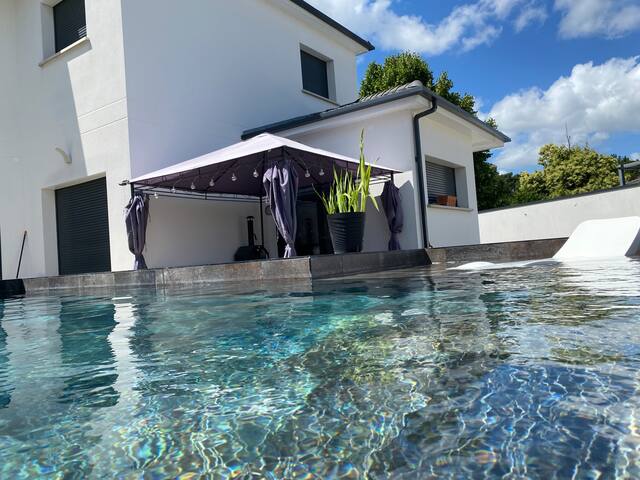 Idéal famille, Activités, Piscine chauffée, Clim. gallery image 3