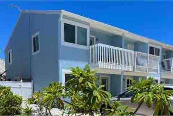 Tiki Townhouse 2 Bedroom With 2 1/2 Bath - Cocoa Beach, FL