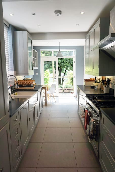 The kitchen is fitted out to an exceptional standard with a range oven, double sink and of course a toasted sandwich maker ;)