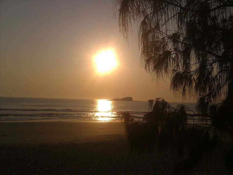Mudjimba Beach Sunrise 2 kls