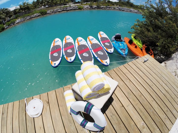 The Villa has 9 stand-up paddle boards and 8 kayaks for guests to use during their stay!