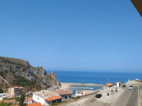 Apartment with a sea view