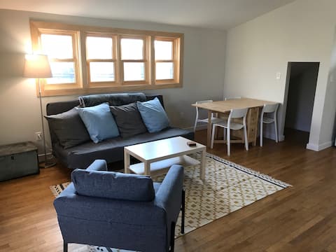 Private Carriage House in Historic Downtown