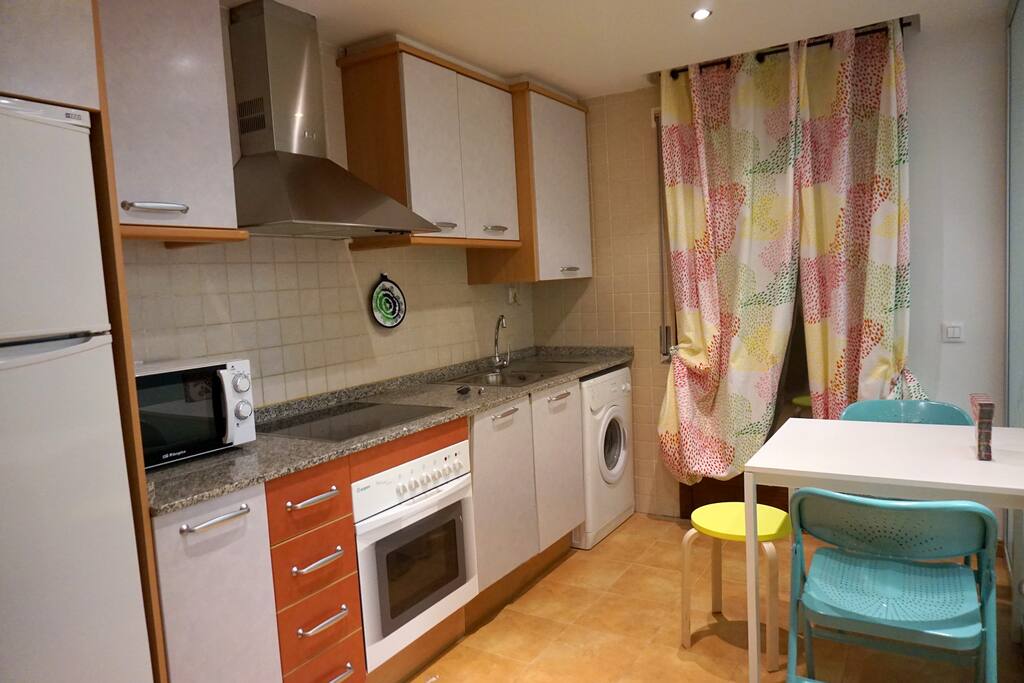 Cocina completamente equipada