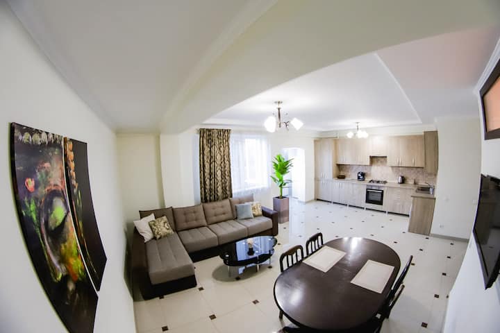 1br & Living Room, Perfect Location, Quiet & Comfy - Chisinau