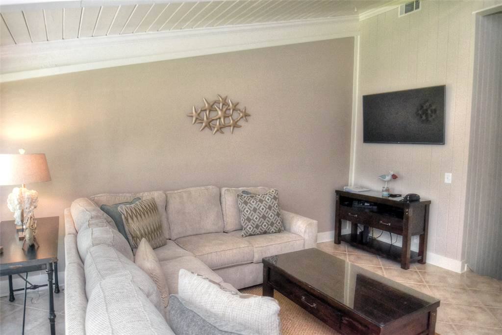 Couch,Furniture,Indoors,Room,Sink