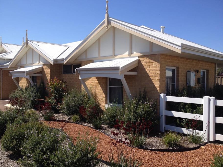 Beautiful front elevation of the Cottage.