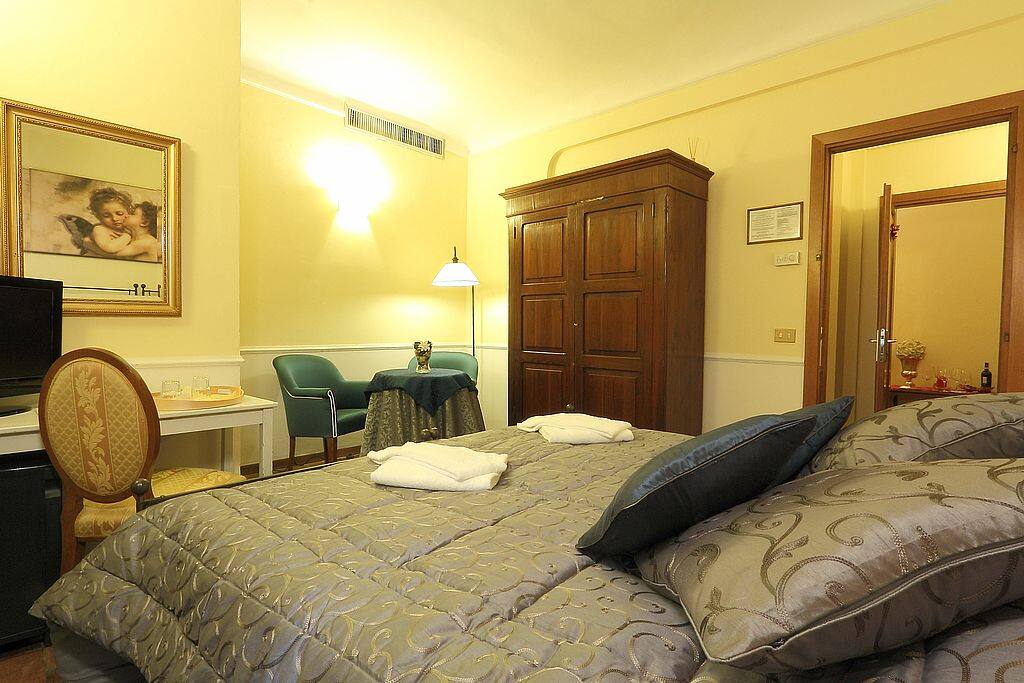 camera doppia con bagno interno