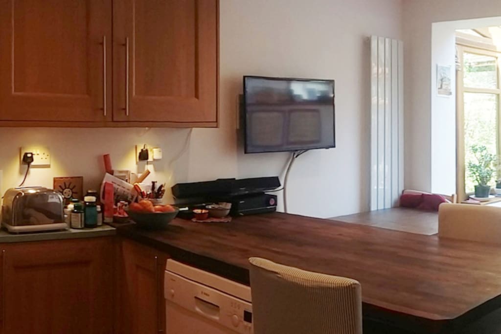 Panoramic view of kitchen/diner/lounge