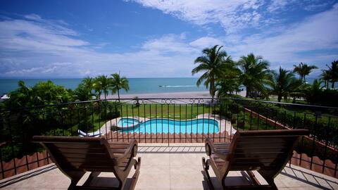 Casa Joya del Sol  "a beautiful ocean front home"