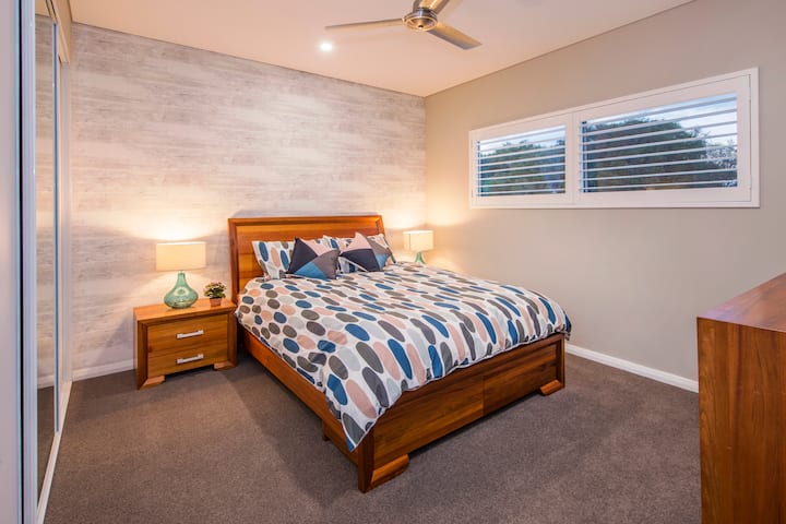 Chumba cha kulala (Ghorofa ya juu)