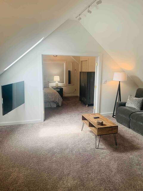 Lovely-1 bedroom apartment in West Hartford