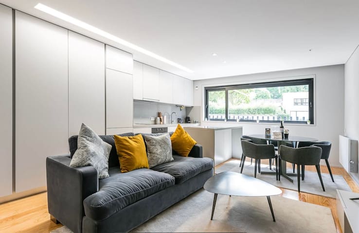NEW LUX 2BR Flat w/Free Parking – Cedofeita Porto